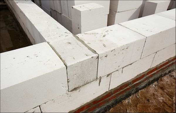 Кладка газобетонных блоков