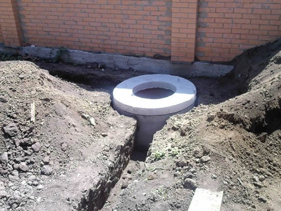 Канализационный колодец