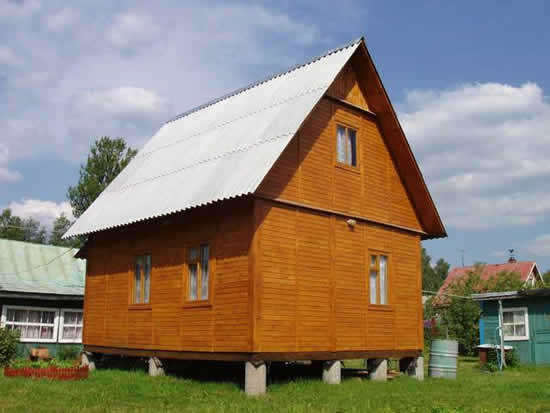 дачный дом на столбчатом фундаменте
